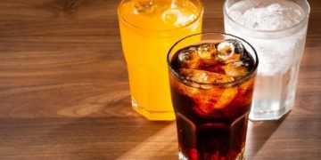 Refrigerante faz mal? 12 consequências para a saúde